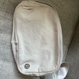 Lululemon 🍋 belt bag